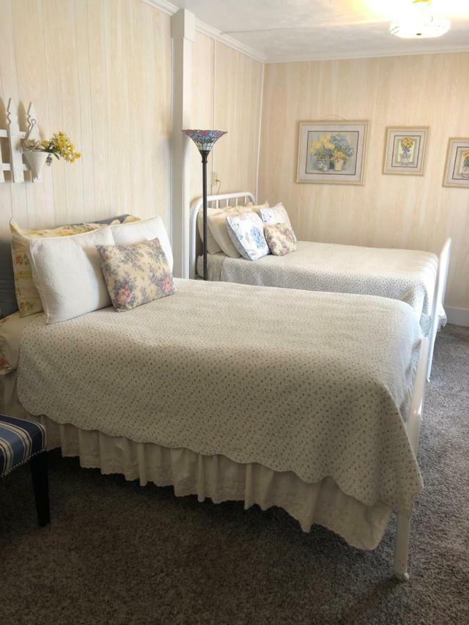 Hickory House Inn Анаконда Экстерьер фото
